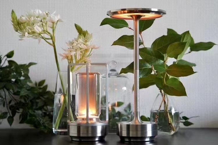 Simple charging desk lamp restaurant bar desk lamp dimming atmosphere retro portable charging touch USB desk lamp Simple charging desk lamp restaurant bar desk lamp dimming atmosphere retro portable charging touch USB desk lamp